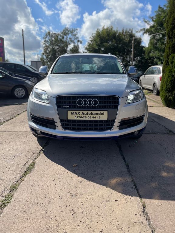 Q7