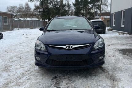Hyundai i30 162.000 km 2.990 &euro; Trappenkamp 24610