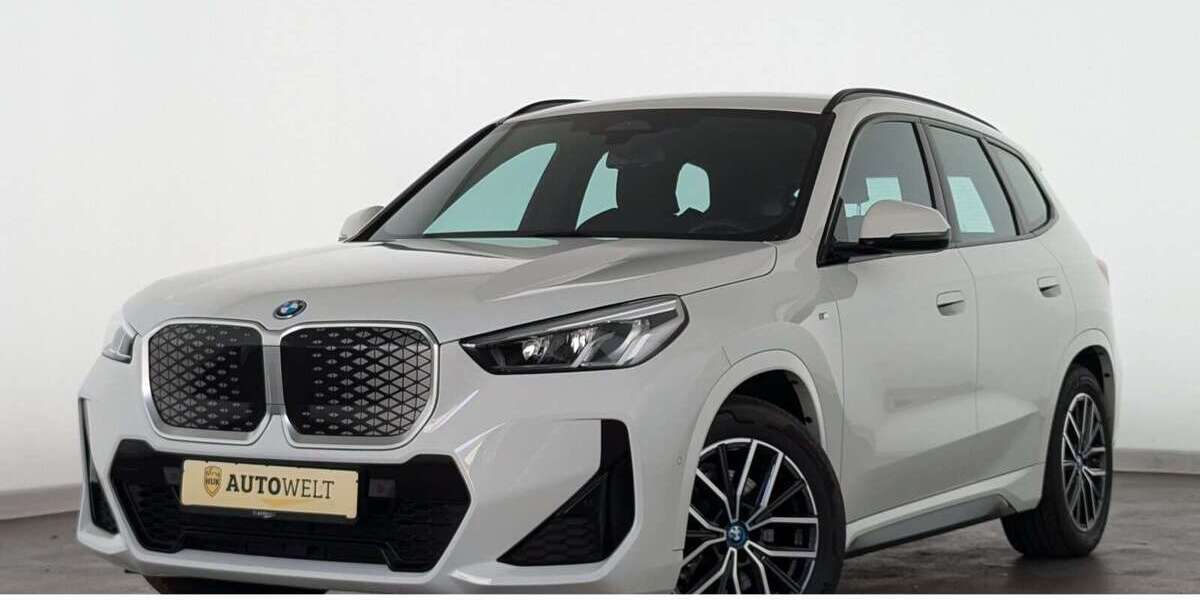 BMW iX1 3.850 km 39.360 &euro; Düsseldorf 40599