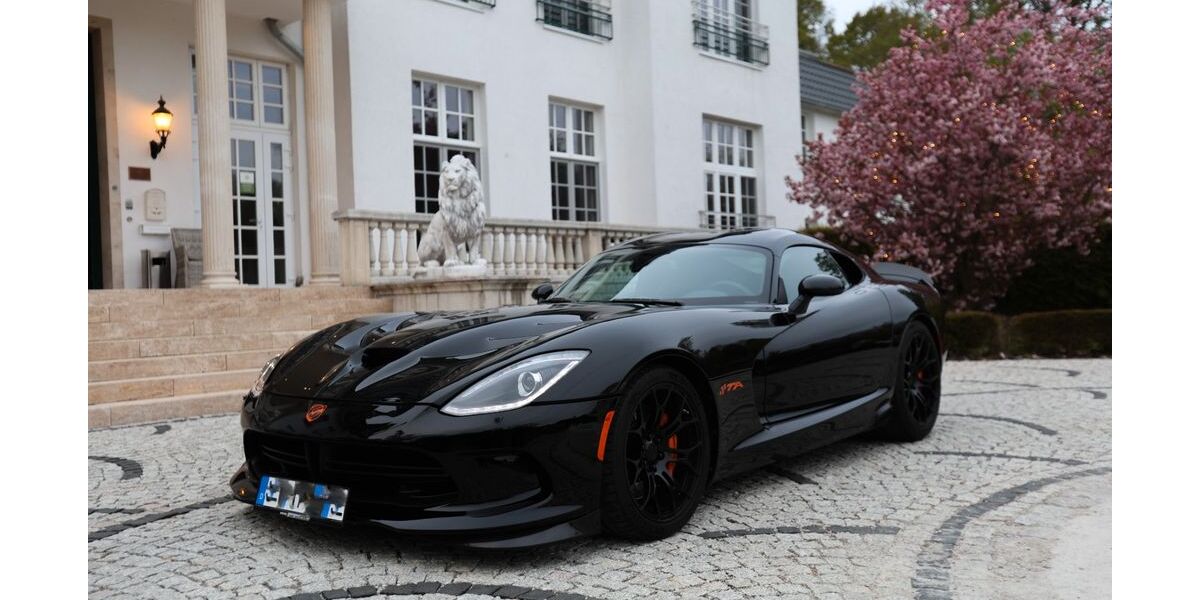 Dodge Viper 37.852 km 176.543 &euro; Eurasburg 82547