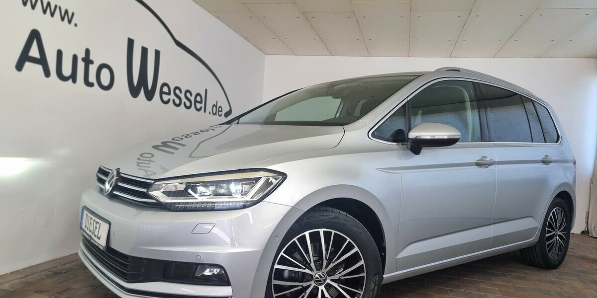 VW Touran Highline BMT DSG LED AHK ACC Navi 7-Sitze 91.700 km 26.900 &euro; Garrel 49681