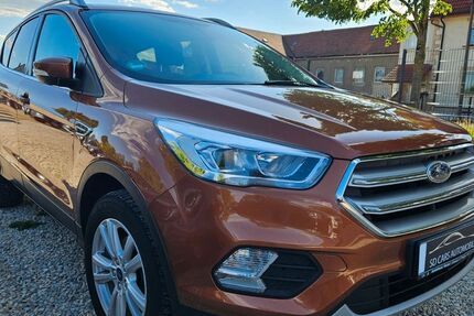 Ford Kuga 92.000 km 13.450 € Lichtenfels 96215