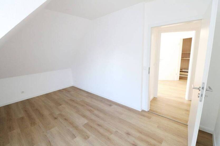 Exklusive, großzügige PenthouseWohnung mit Garage und Platz für eine Familie (Toplage Fußgängerzone)