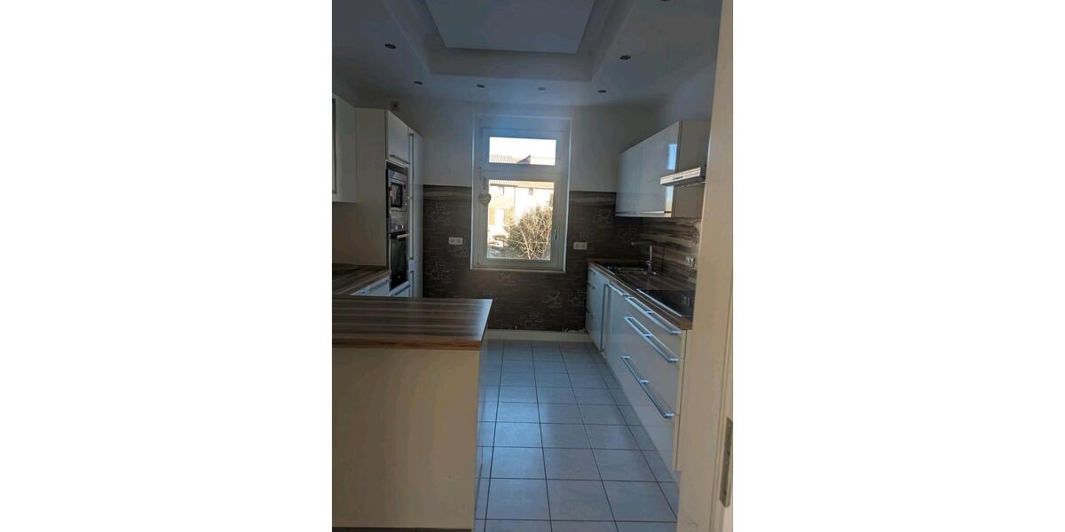 Etagenwohnung Wiesbaden Biebrich - 3 Zimmer, 54 m&sup2;, 249.000&euro; | Angebot:26008026