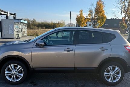Nissan Qashqai 95.300 km 7.900 &euro; Essen 45131