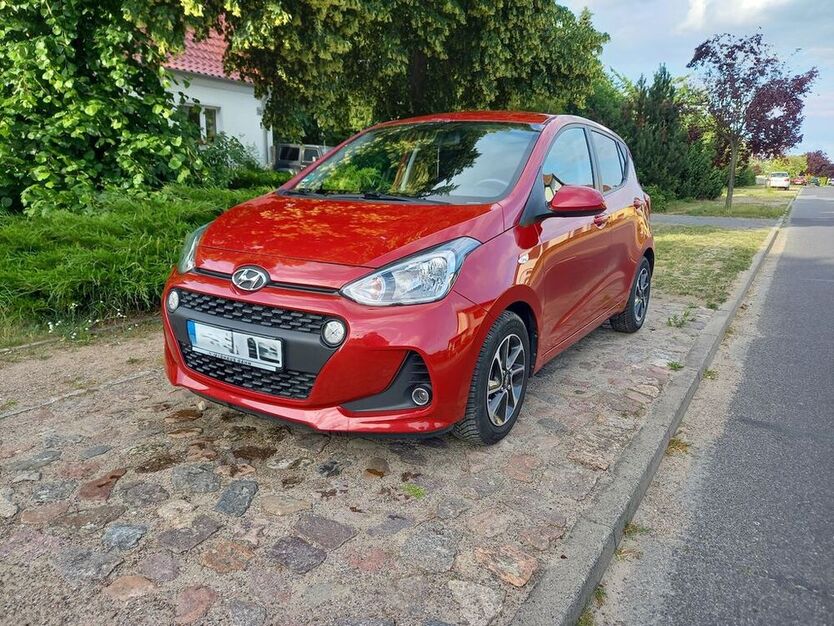 i10