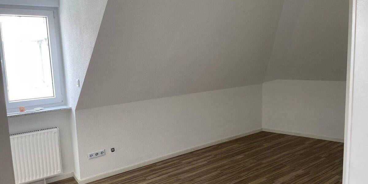 Etagenwohnung Winnenden - 3 Zimmer, 148 m&sup2;, 1.500&euro; | Angebot:26805117