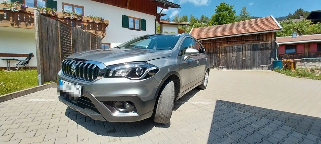 Suzuki (SX4) S-Cross 57.000 km 16.300 &euro; Bad-Hindelang 87541