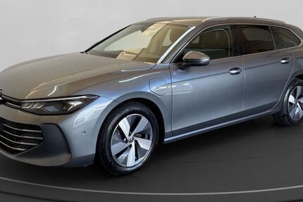 VW Passat 13.607 km 35.990 &euro; Köln 50823