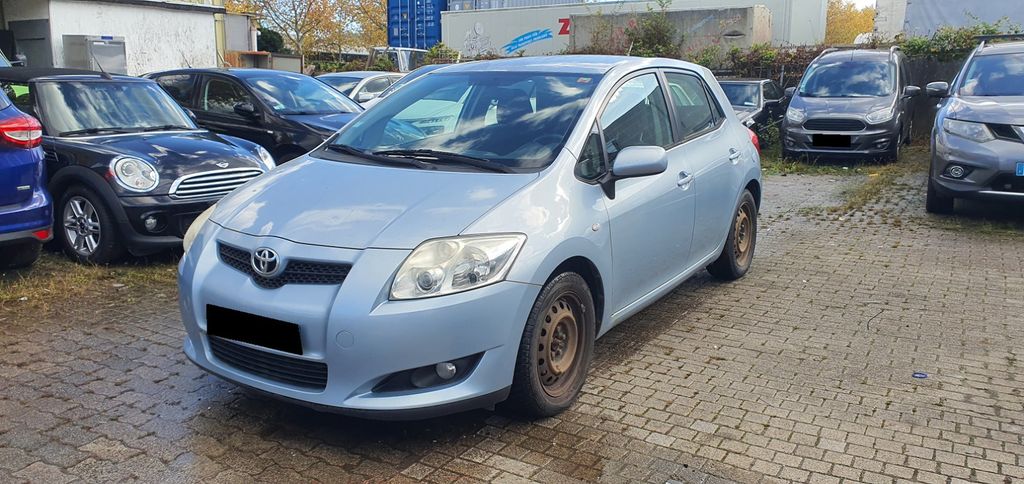 Toyota Auris 349.619 km 1.500 &euro; Freiburg 79108
