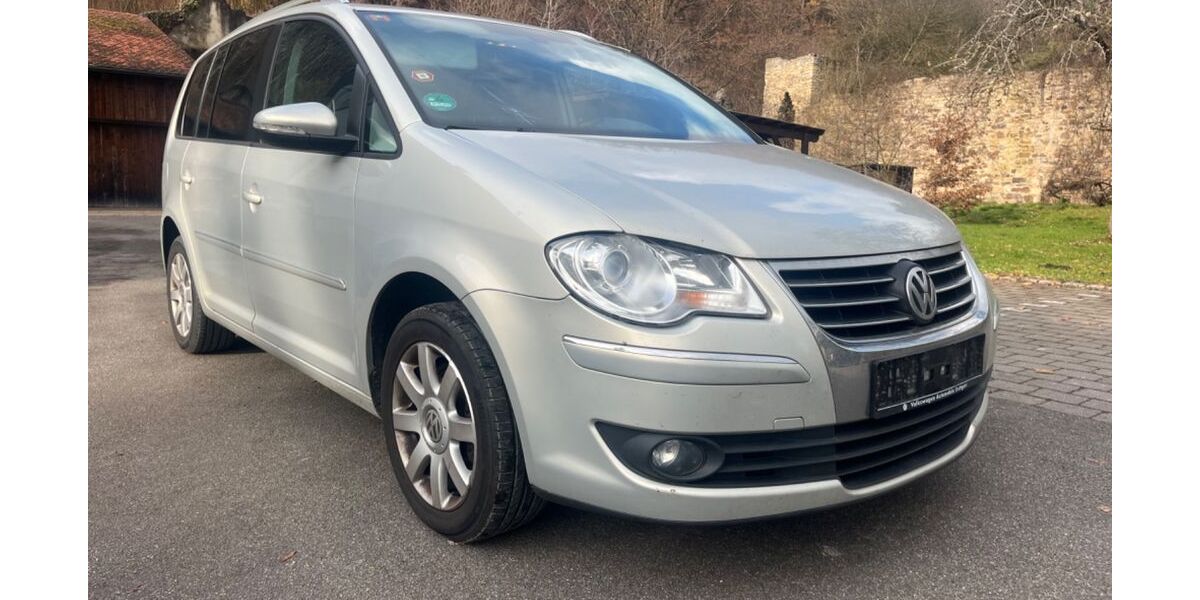 VW Touran 135.000 km 3.999 &euro; Tübingen 72074