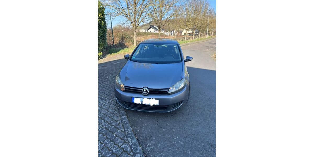 VW Golf 160.000 km 4.300 &euro; Unkel 53572