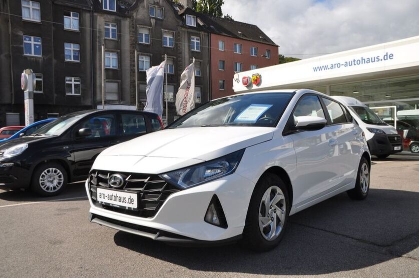 i20