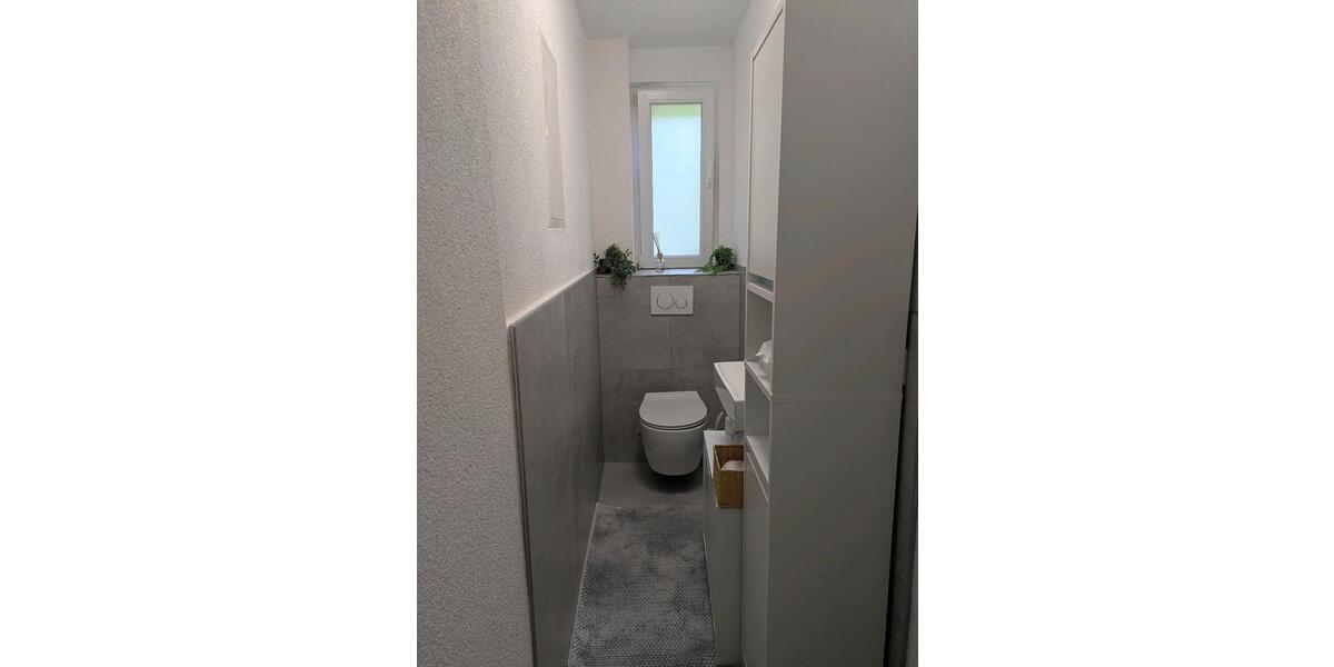Dachgeschoßwohnung Tuttlingen - 6 Zimmer, 141 m&sup2;, 349.000&euro; | Angebot:26709609