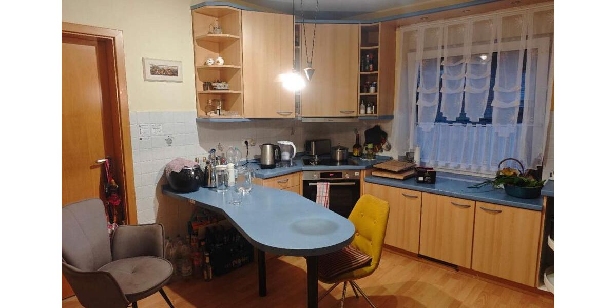 Erdgeschoßwohnung Wolfsburg Ehmen - 7 Zimmer, 200 m&sup2;, 1.150&euro; | Angebot:26154415