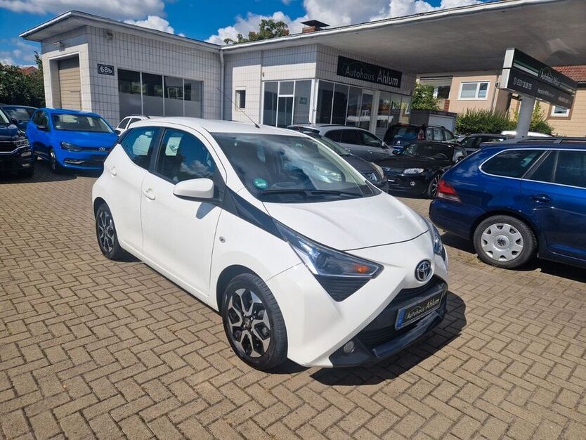 Aygo (X)