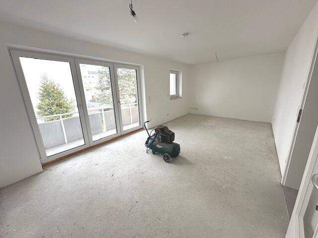 Etagenwohnung Germering - 2 Zimmer, 65 m&sup2;, 1.270&euro; | Angebot:25929876