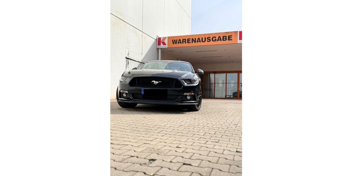 Ford Mustang 36.904 km 33.990 &euro; Dresden 01159