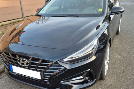 Hyundai i30 28.000 km 15.450 &euro; Bocholt 46395