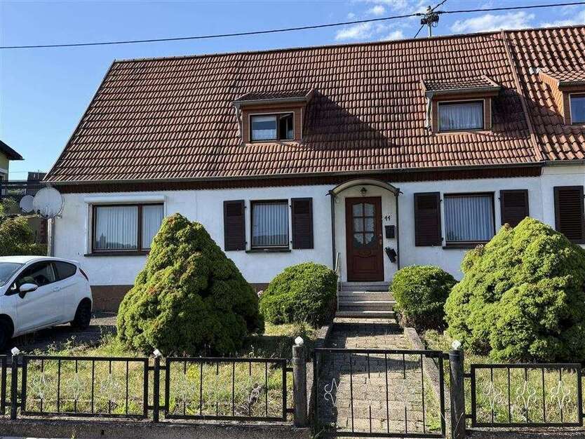 Haus zum Kaufen in Lebach 79.000 € 120 m²