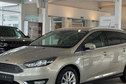 Ford Focus 100.000 km 7.999 &euro; Inden 52459