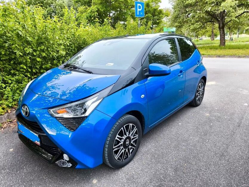 Aygo (X)