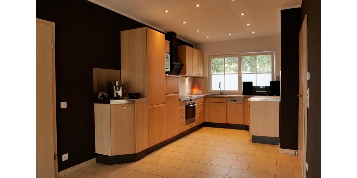 Einfamilienhaus Waldbröl - 5 Zimmer, 196 m&sup2;, 475.000&euro; | Angebot:27416410