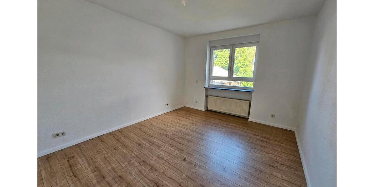 Etagenwohnung Dillingen (Saar) - 4 Zimmer, 100 m&sup2;, 750&euro; | Angebot:26616845