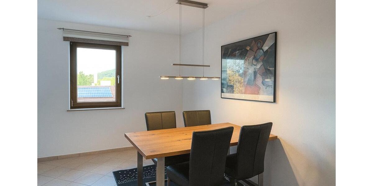 Etagenwohnung Neumarkt in der Oberpfalz Altenhof - 4.5 Zimmer, 100 m&sup2;, 368.000&euro; | Angebot:26211372