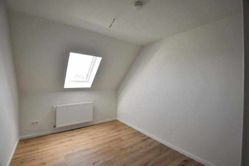 Großzügige Doppelhaushälfte mit Garage in ruhiger Lage in der Stadt Friesoythe zimmer