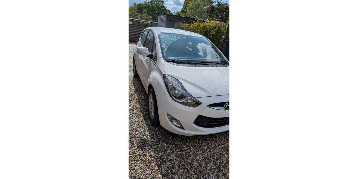 Hyundai ix20 93.000 km 6.200 &euro; Bedburg-Hau 47551