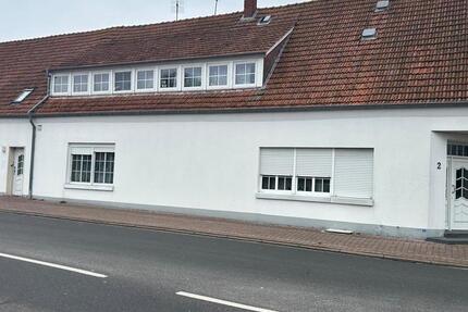 Haus Lähden - 15 Zimmer, 300 m&sup2;, 199.000&euro; | Angebot:25978680