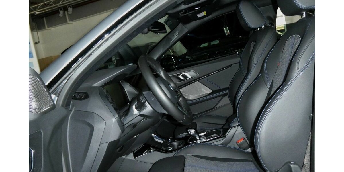 BMW 218 Gran Coupe iMSport PanDach,Kamera NP:55.520 23.158 km 27.290 &euro; Landshut 84030