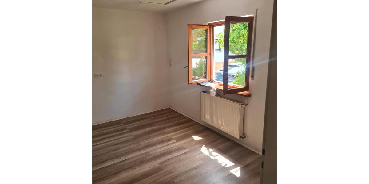 Doppelhaushälfte Eckental - 5 Zimmer, 90 m&sup2;, 200.000&euro; | Angebot:26846669