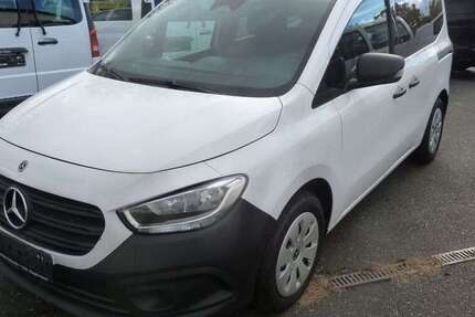 Mercedes-Benz Citan 166.943 km 13.990 € Fürth 90768