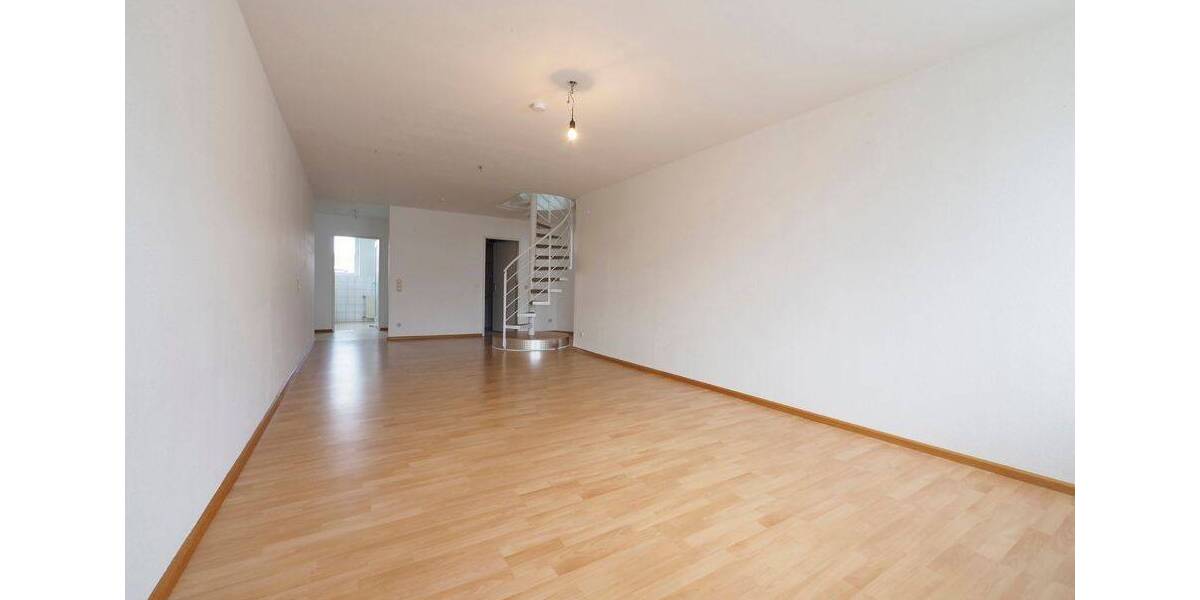 Etagenwohnung Saarbrücken St Johann - 3 Zimmer, 80 m&sup2;, 750&euro; | Angebot:26867085