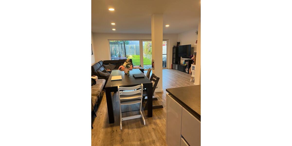 Reihenhaus Großbottwar - 4.5 Zimmer, 100 m&sup2;, 1.550&euro; | Angebot:24841453