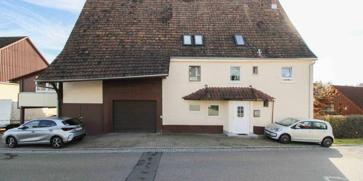 Einfamilienhaus Horb am Neckar Grünmettstetten - 9 Zimmer, 275.000&euro; | Angebot:26275929