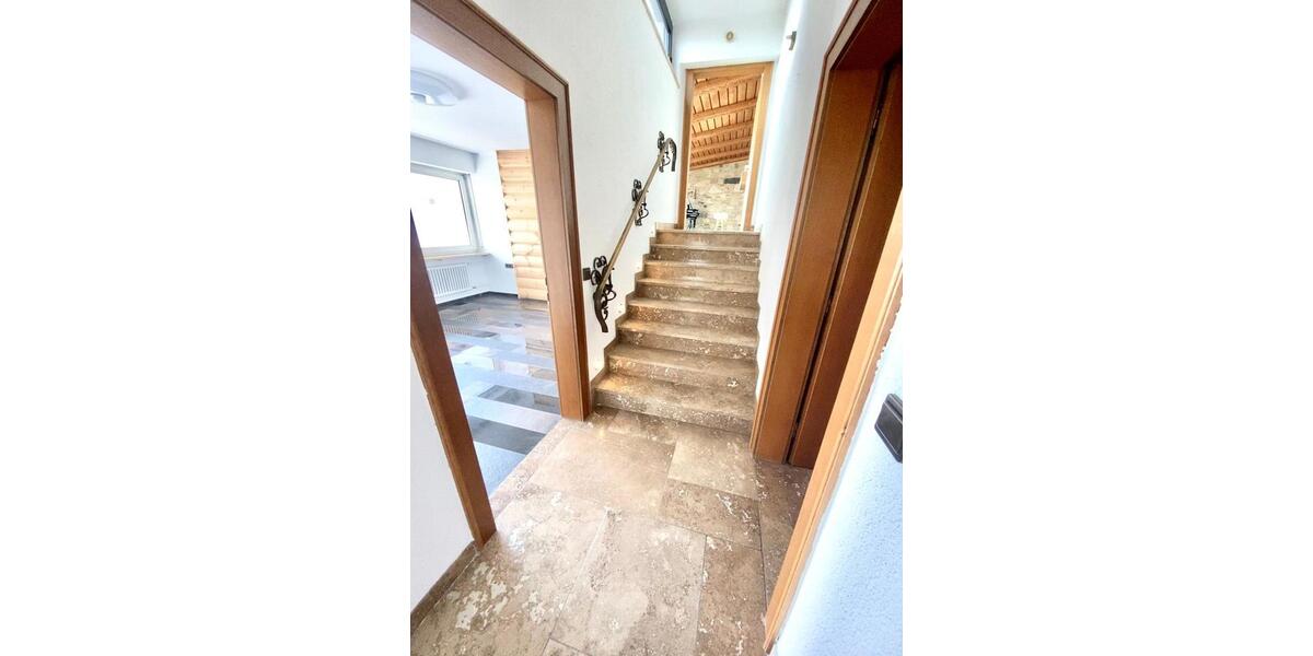 Einfamilienhaus Hof Neuhof - 5 Zimmer, 326 m&sup2;, 1.950&euro; | Angebot:26096955