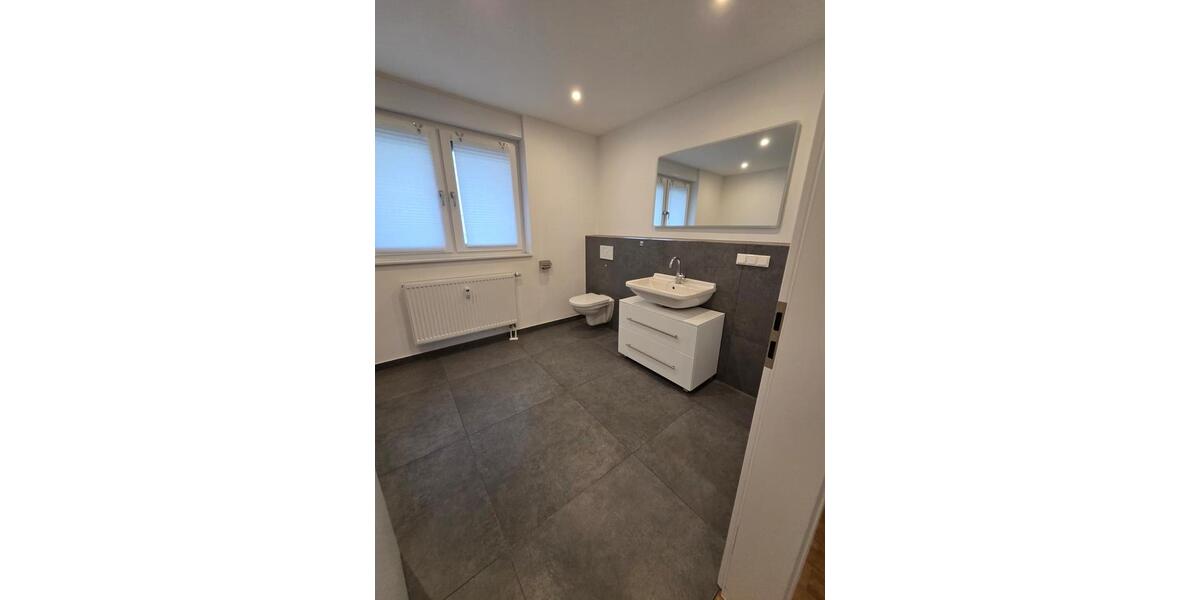 Maisonettenwohnung Leopoldshöhe - 5 Zimmer, 180 m&sup2;, 1.600&euro; | Angebot:25106569