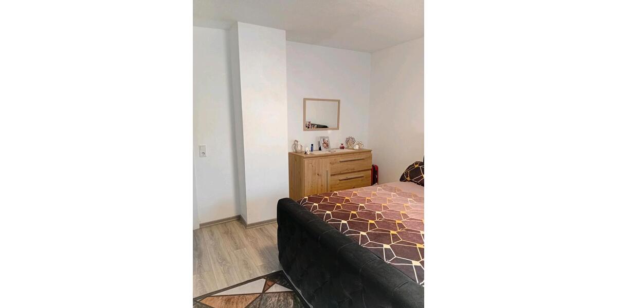 Einfamilienhaus Staudernheim - 6 Zimmer, 205 m&sup2;, 210.000&euro; | Angebot:27005561