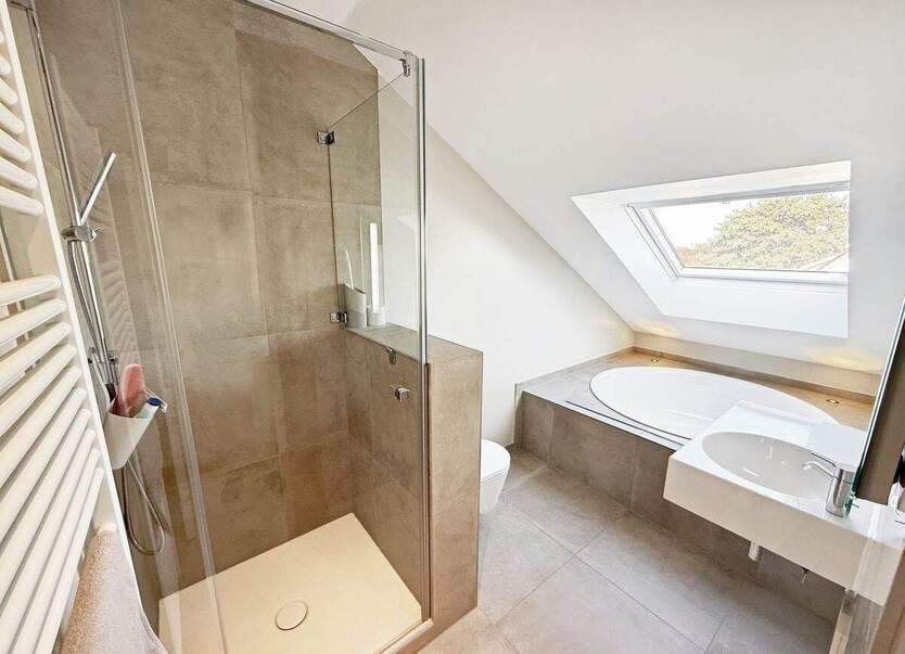 MEMBERG: Modernisierte Doppelhaushälfte in bevorzugter Wohnlage 5 zimmer