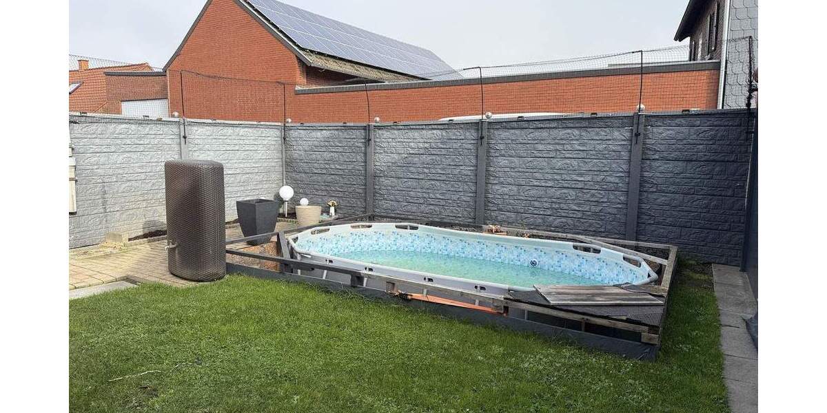 Einfamilienhaus in Bedburg Rath - modernisiert, Wintergarten-Feeling & große Doppelgarage 4 zimmer