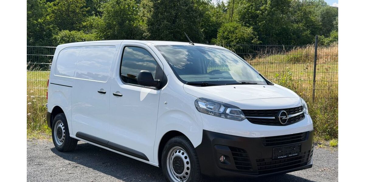 Opel Vivaro 134.000 km 10.900 &euro; Eisenach 99817