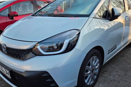Honda Jazz 3.000 km 27.900 &euro; Hoppegarten OT Hönow 15366