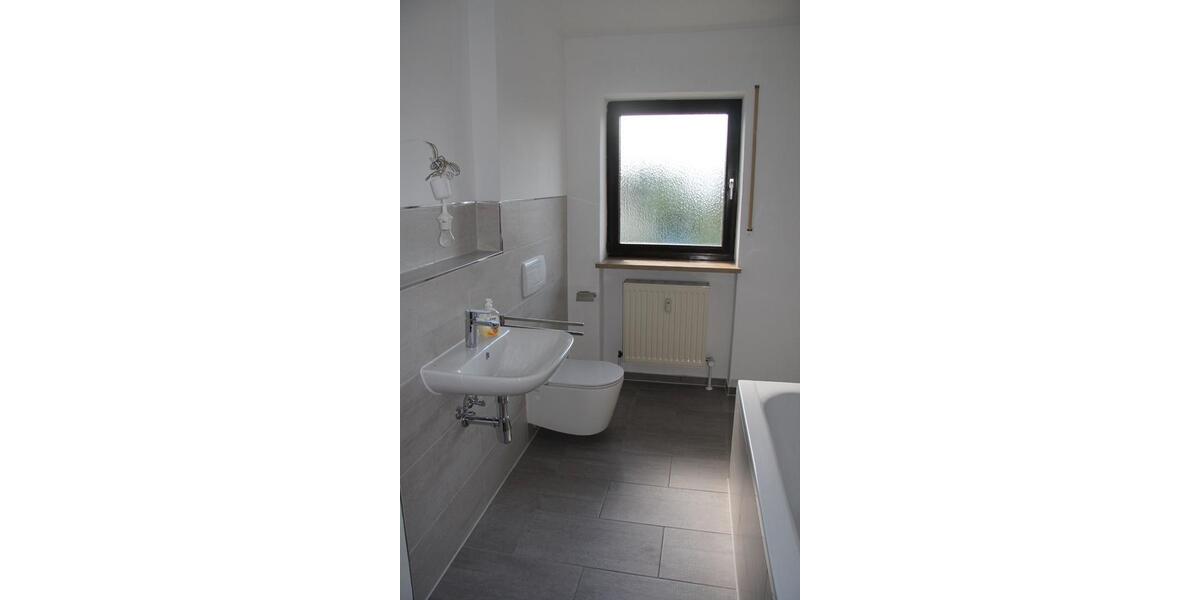 Etagenwohnung Roth - 3 Zimmer, 84 m&sup2;, 1.100&euro; | Angebot:26261890