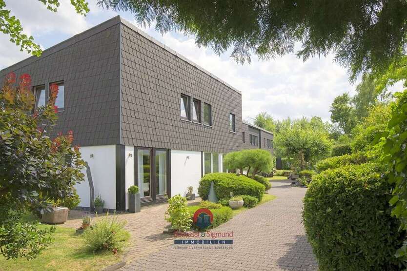Haus zum Kaufen in Krefeld 690.000 € 120 m² 6 zimmer