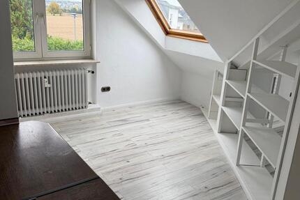 Gemütliche Dachgeschosswohnung zimmer