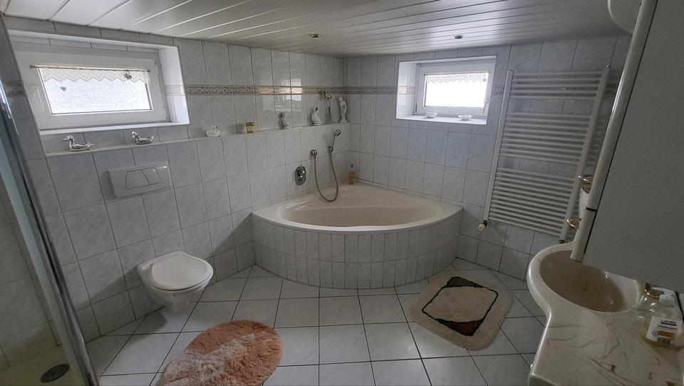Einfamilienhaus Ebersdorf bei Coburg - 4 Zimmer, 125 m&sup2;, 259.000&euro; | Angebot:27025557