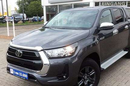 Toyota Hilux 33.052 km 48.950 € Greven 48268